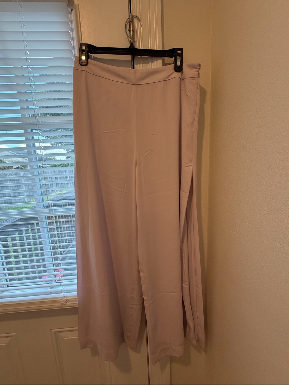 fab'rik Wide-Leg Palazzo Pants in Soft Mauve